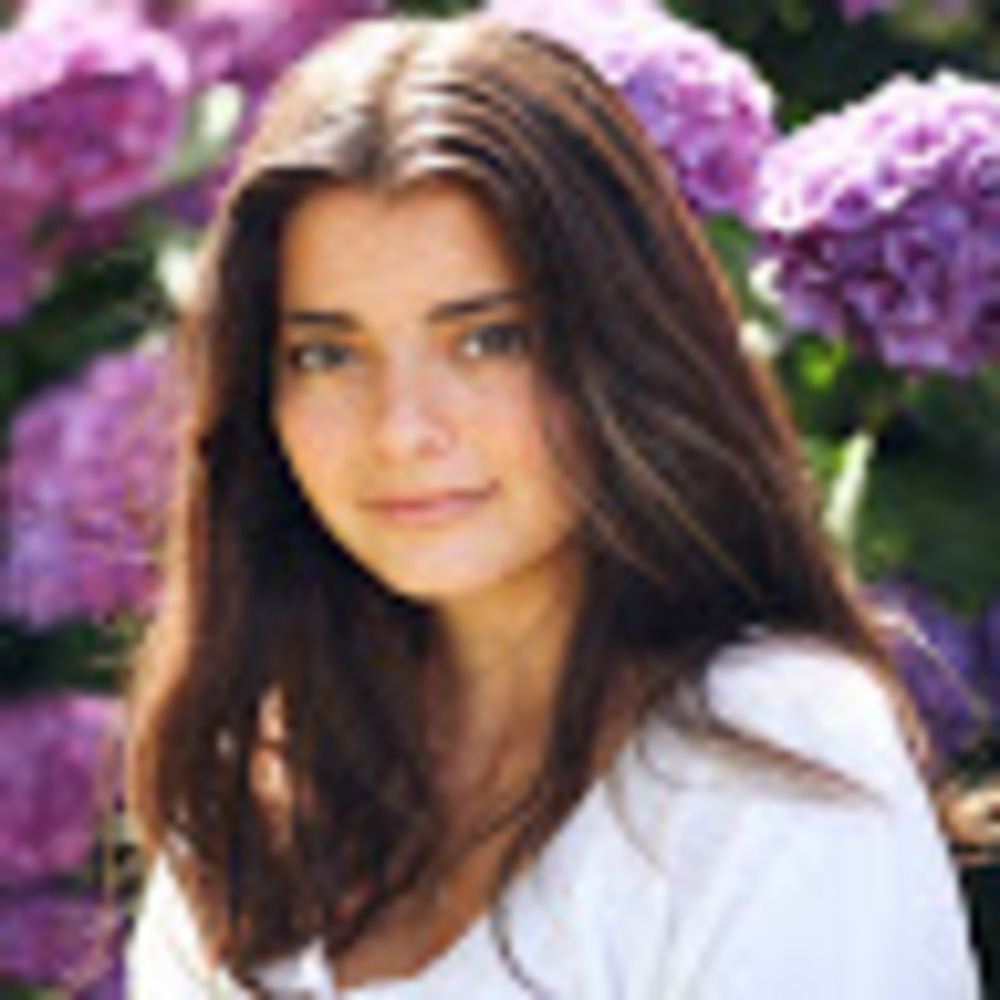 Meet your Posher, Julia
